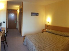 Lion Noir Hotel - photo 10