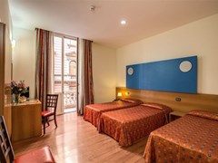 San Remo Hotel - photo 11