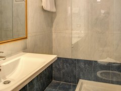 San Remo Hotel - photo 14