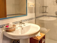 San Remo Hotel - photo 16