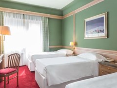 Beverly Hills Hotel - photo 12