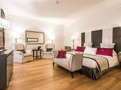 Grand Hotel De La Minerve - photo 25