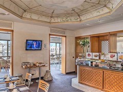 Tritone Hotel - photo 2