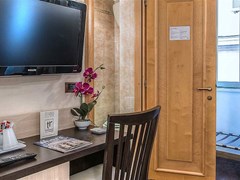 Tritone Hotel - photo 12