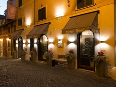 Trevi Hotel - photo 1