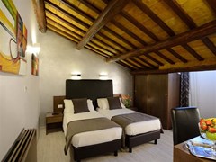 Trevi Hotel - photo 23