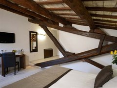 Trevi Hotel - photo 25