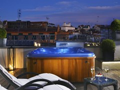 The First Luxury Art Hotel - photo 6