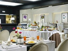 The First Luxury Art Hotel - photo 5