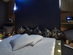 The Building Hotel - photo 27