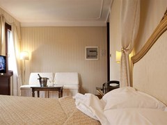 Ca' D'Oro Hotel - photo 17