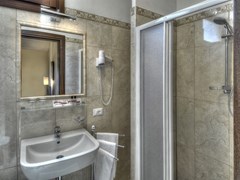 Scandinavia Hotel - photo 9