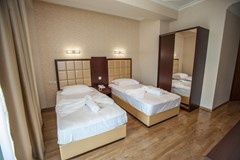 Gtm Plaza Hotel - photo 2
