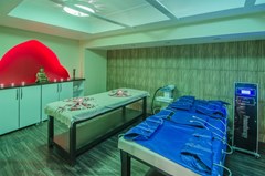 Imbat Hotel - photo 12