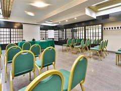 Astoria Hotel - photo 11
