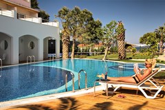 Batihan Beach Resort & Spa - photo 23