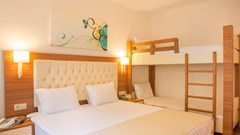 Suncity Beach Club & Hotel: Family bunkbed - photo 44