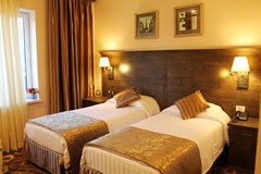 Imperial Palace Hotel - photo 4