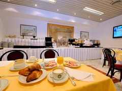 Roma Hotel - photo 6