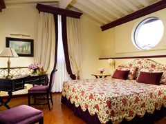 Santa Maria Novella Hotel - photo 19