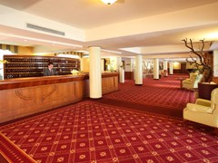 Starhotels Business Palace - photo 2