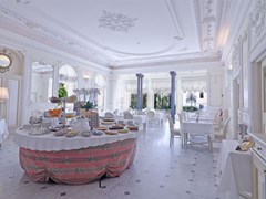 De Paris Hotel - photo 6