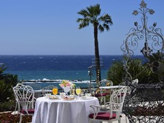Royal Hotel - photo 18