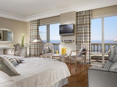 Royal Hotel - photo 45