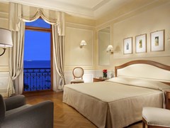 Royal Hotel - photo 46