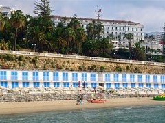 Royal Hotel - photo 2