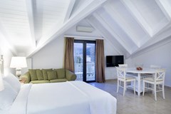 The Alley Hotel - photo 12