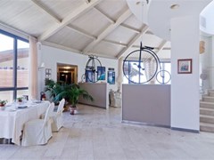 Riviera Dei Fiori Hotel - photo 8