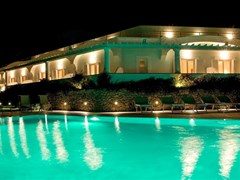 Albatros Hotel - photo 1