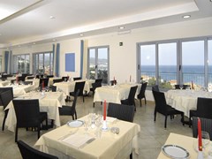 Metropol Hotel - photo 6