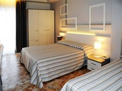 Garden Hotel - photo 11