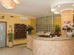 Garden Hotel - photo 3