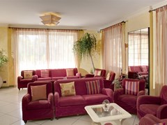 Garden Hotel - photo 5