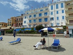La Balnearia Hotel - photo 20