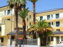 Miriam Hotel - photo 1
