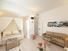 Santa Margherita Palace & Dependence - photo 26