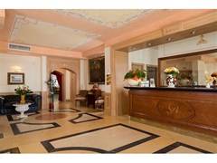 Grande Albergo Hotel - photo 2