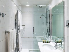 Vis a Vis Hotel - photo 39