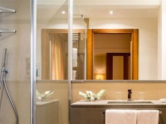 Vis a Vis Hotel - photo 36