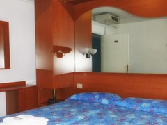 Madison Hotel - photo 7