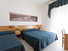 Marina Hotel - photo 10