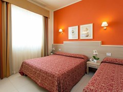 Marina Hotel - photo 11