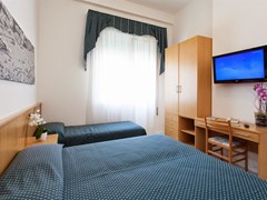 Marina Hotel - photo 14