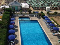 Soleron Hotel - photo 1