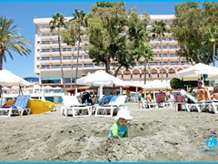 Poseidonia Beach Hotel - photo 2