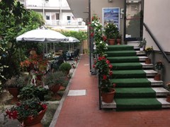 Capri Hotel - photo 1